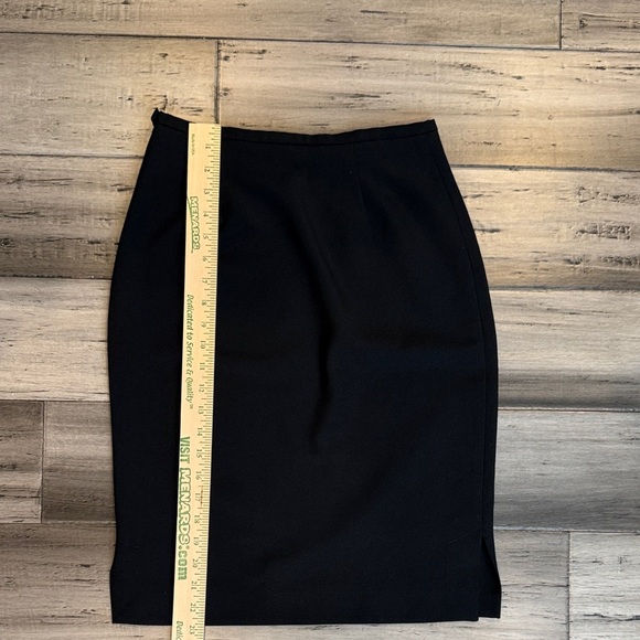 NWOT Express Classic Black Pencil Skirt - Picture 6 of 7